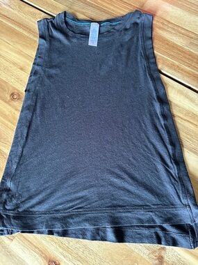 Ivivva Black Sleeveless Athletic Tank
